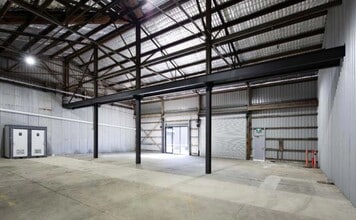 51 Prospect Rd, Gaythorne for lease Interior Photo- Image 2 of 3
