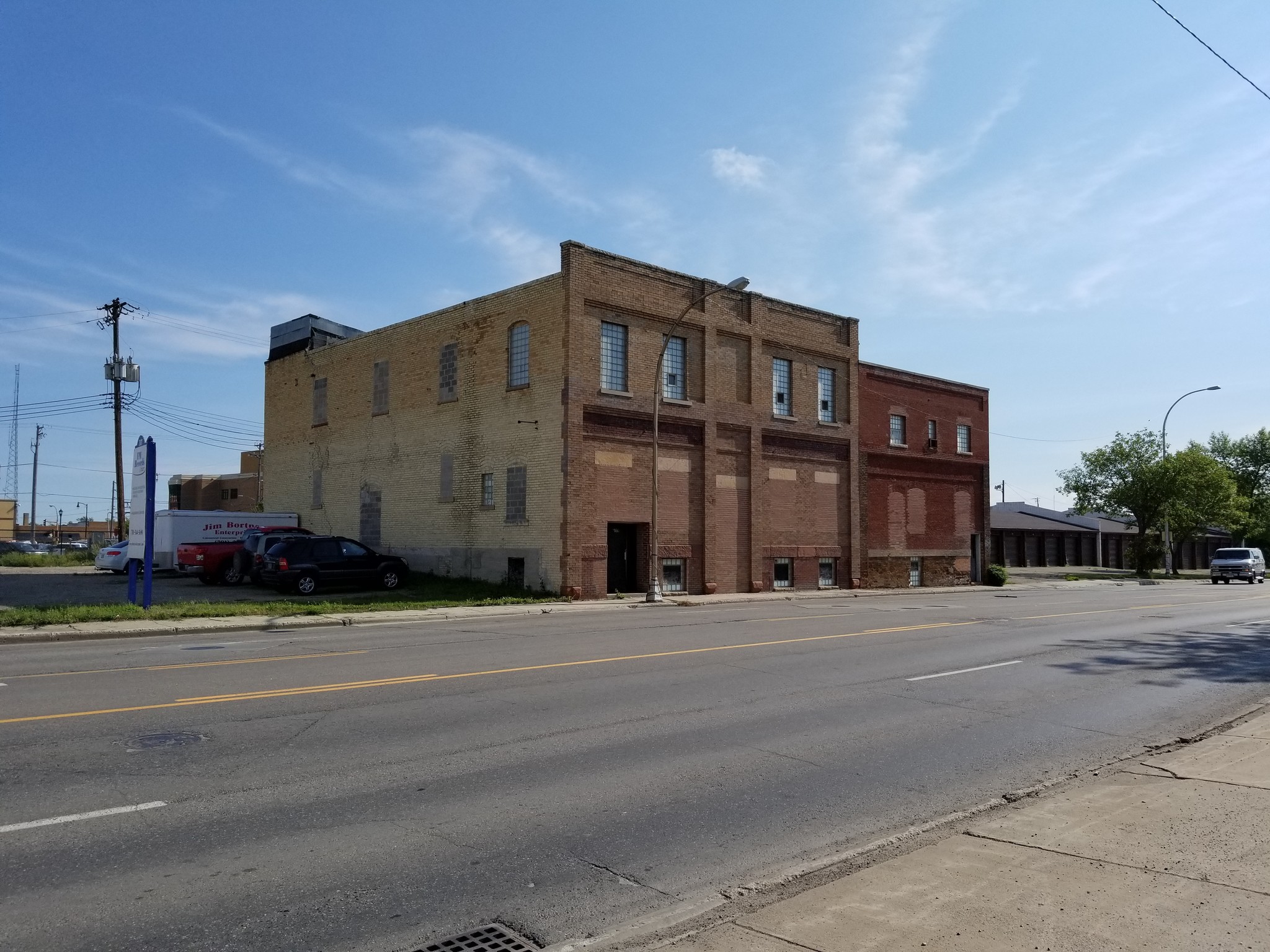 223 Main Ave, Fargo, ND à vendre Autre- Image 1 de 1