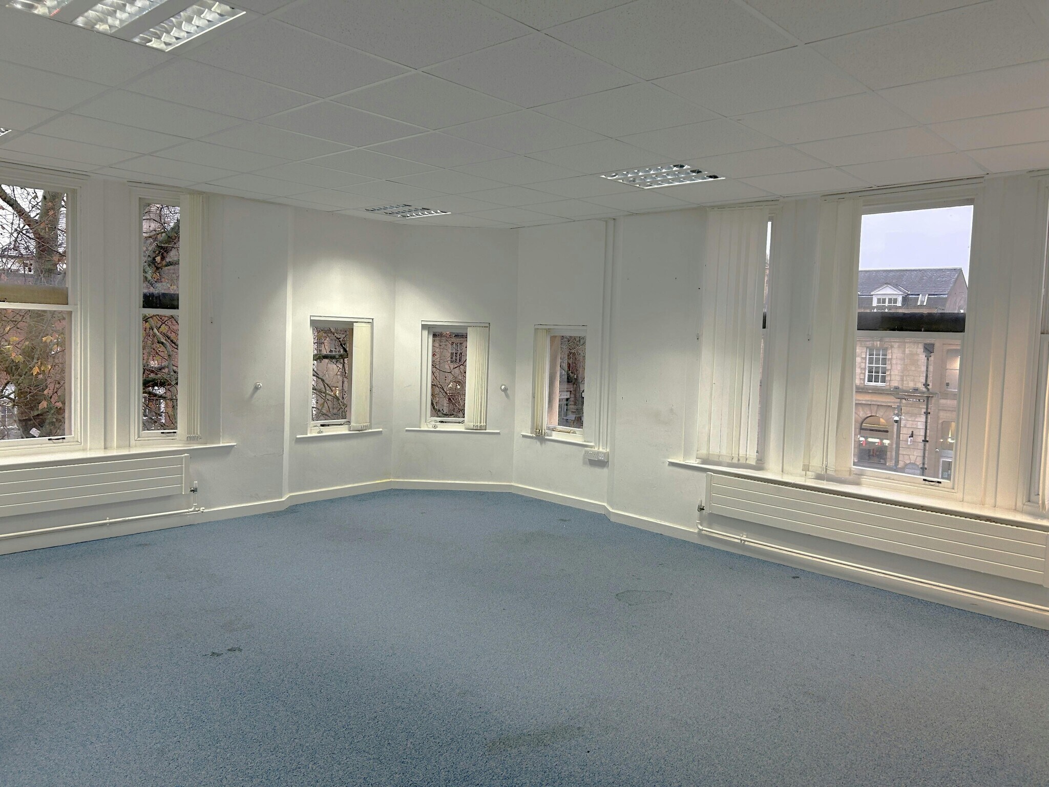 1-4 Long Causeway, Peterborough à louer Photo du bâtiment- Image 1 de 7