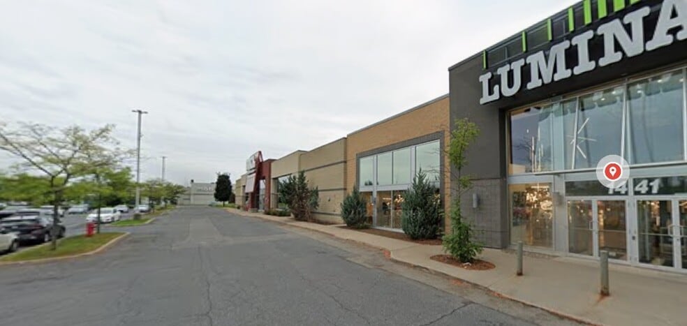 1431 Boul Des Promenades, Saint-hubert, QC à louer - Photo du bâtiment - Image 2 de 4