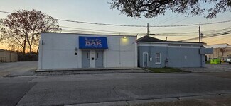 Plus de détails pour 111 N Avenue A, Humble, TX - Commerce de détail à vendre