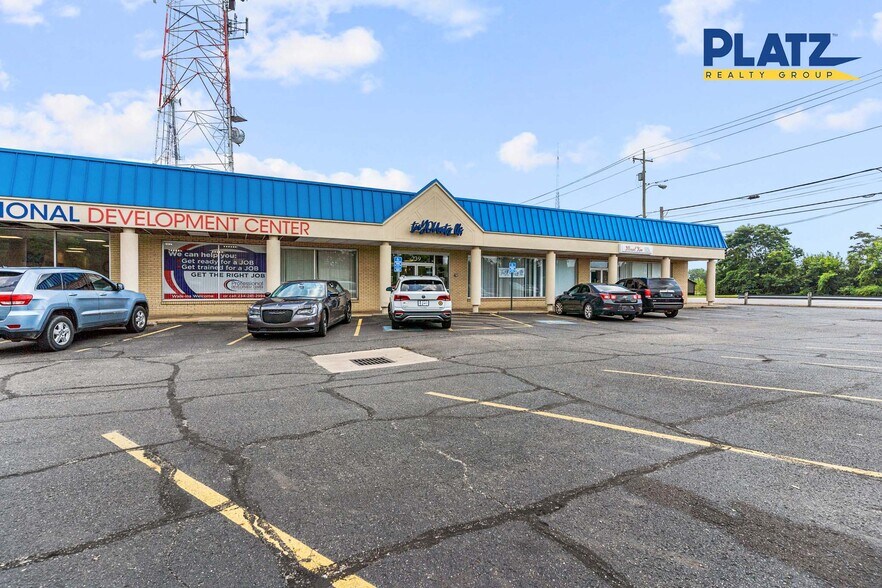 231-239 Main Ave SW, Warren, OH à vendre - Photo du bâtiment - Image 3 de 34