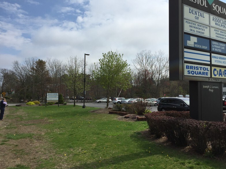 1428 Main St, Walpole, MA à louer - Photo du bâtiment - Image 2 de 7