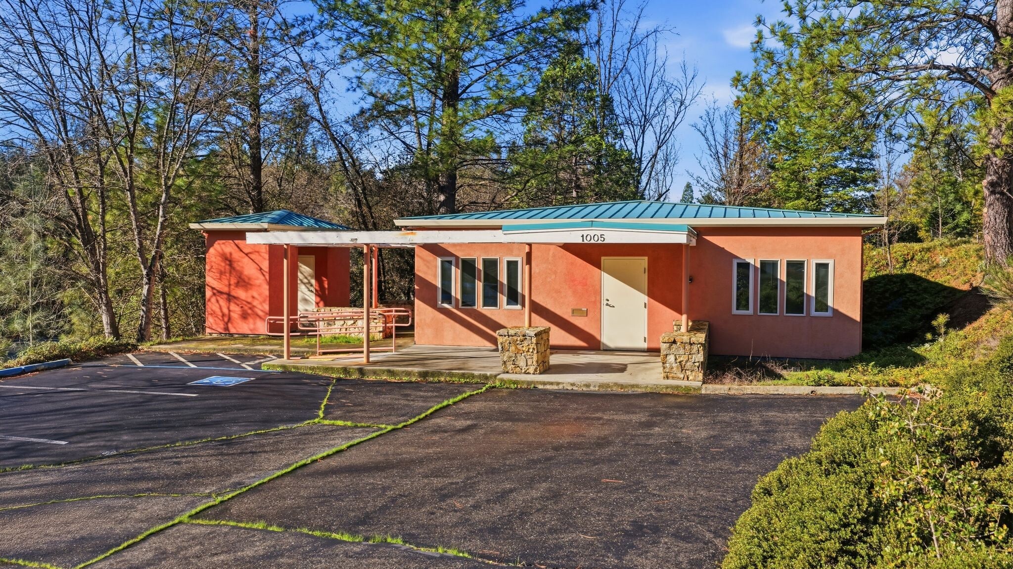 1005 Fowler Way, Placerville, CA for sale Primary Photo- Image 1 of 58