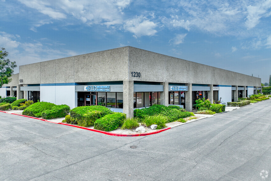 1230 N Jefferson St, Anaheim, CA for sale - Building Photo - Image 1 of 3