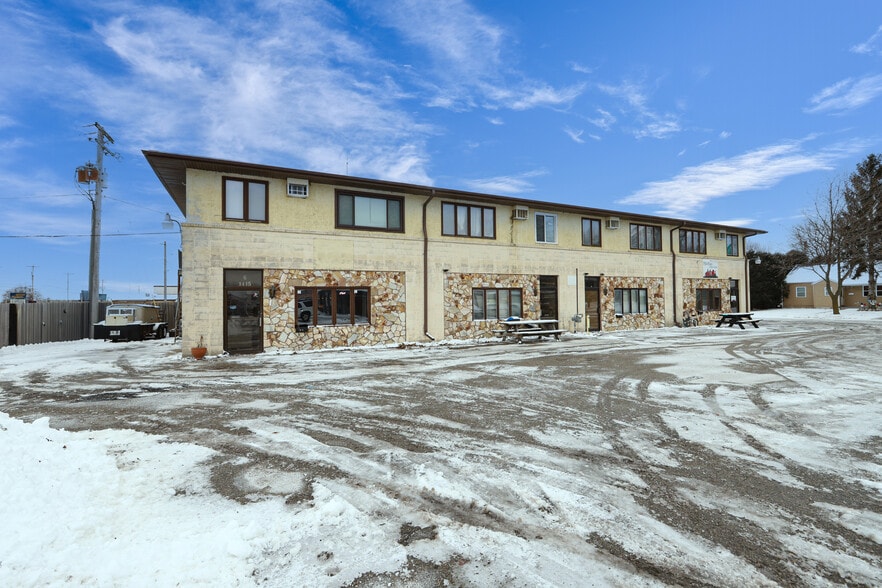 1415-1425 W Kamps Ave, Appleton, WI for lease - Primary Photo - Image 1 of 13