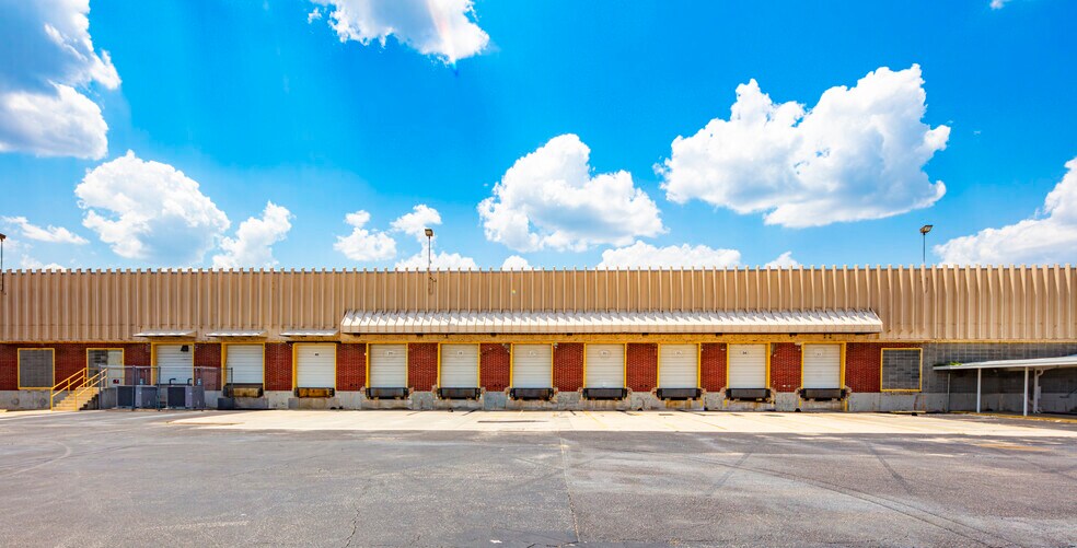 5245 Commonwealth Ave, Jacksonville, FL for lease - Building Photo - Image 2 of 5