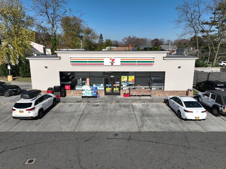 2259 Jerusalem Ave, North Bellmore, NY à vendre - Photo du bâtiment - Image 1 de 2