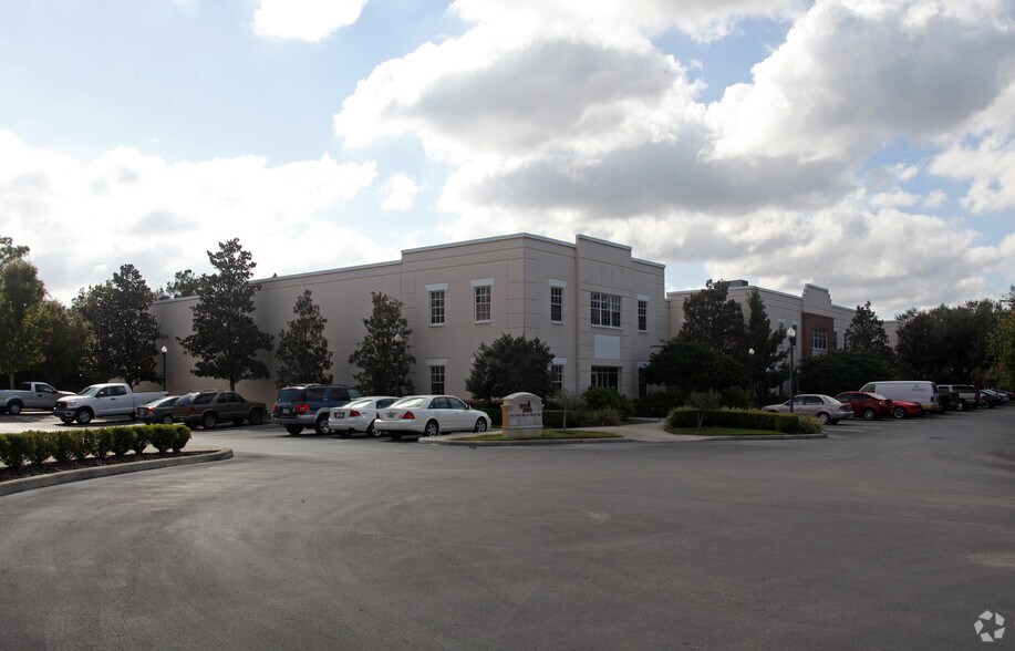 6810 New Tampa Hwy, Lakeland, FL à louer - Photo du bâtiment - Image 3 de 11