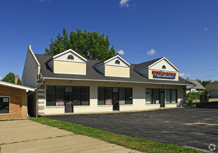 5511-5517 State Rd, Parma, OH for lease - Building Photo - Image 2 of 5