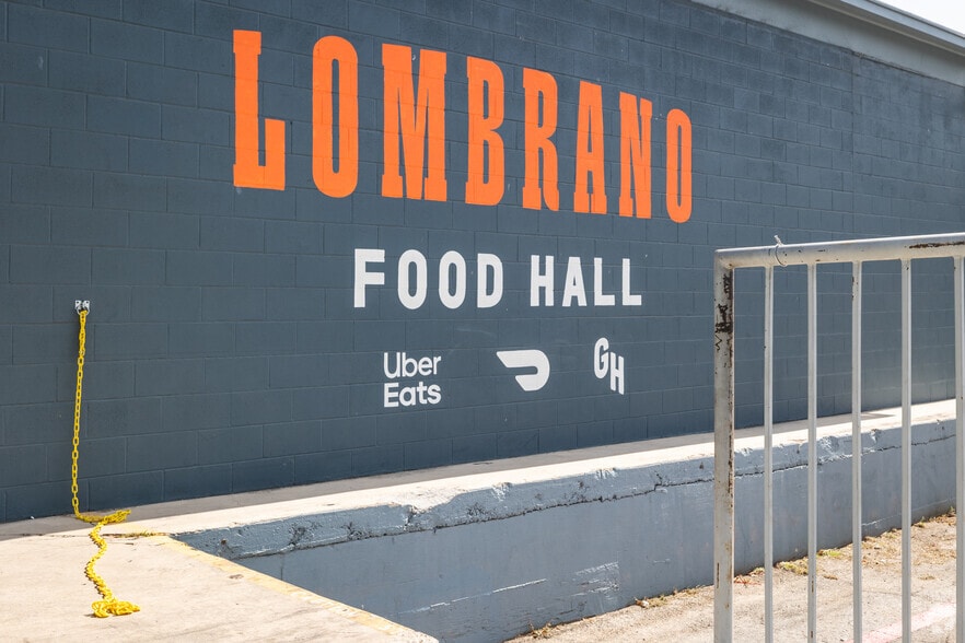 427 Lombrano St, San Antonio, TX à louer - Photo du bâtiment - Image 3 de 18