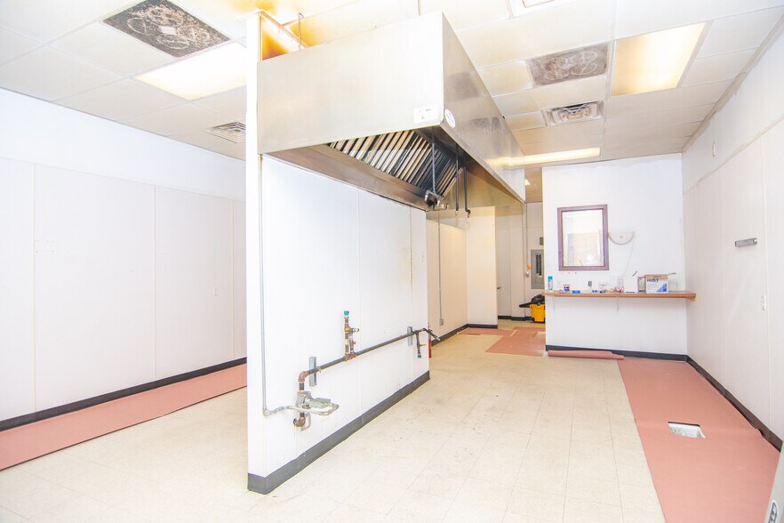 1492 S 800 W, Woods Cross, UT à louer - Photo du bâtiment - Image 3 de 57