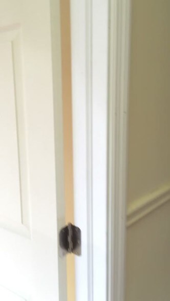 230-300 Oriskany Blvd, Yorkville, NY à vendre - Vidéo sur l’inscription commerciale - Image 3 de 21