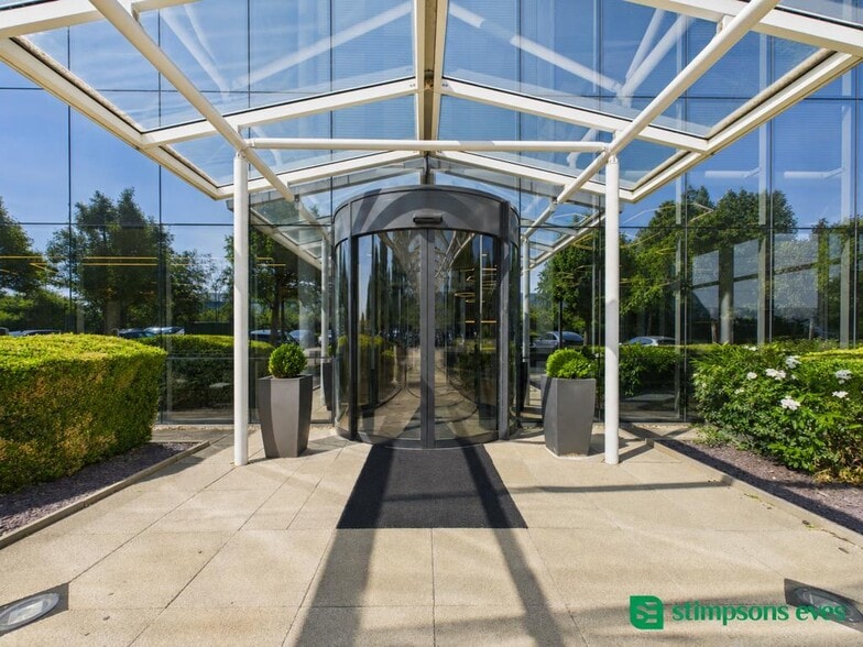 Whitehall Ave, Milton Keynes for lease - Building Photo - Image 1 of 4