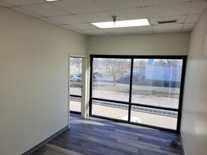 801 Midpoint Dr, O'Fallon, MO à louer Photo du bâtiment- Image 2 de 8