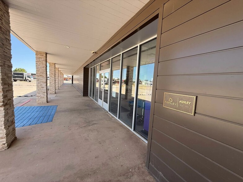 1000 S Main St, Roswell, NM à vendre - Photo du bâtiment - Image 3 de 37
