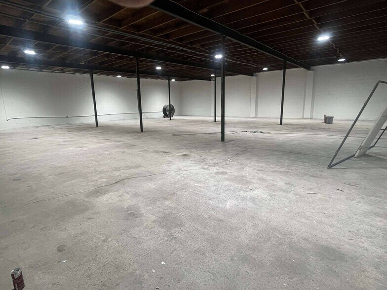 913-915 Poplar St, Cayce, SC à louer - Photo du bâtiment - Image 3 de 4