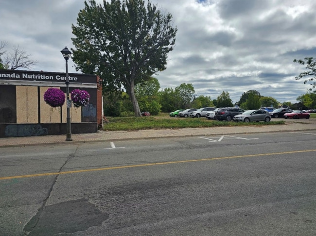 More details for 4618 Erie Av, Niagara Falls, ON - Land for Sale