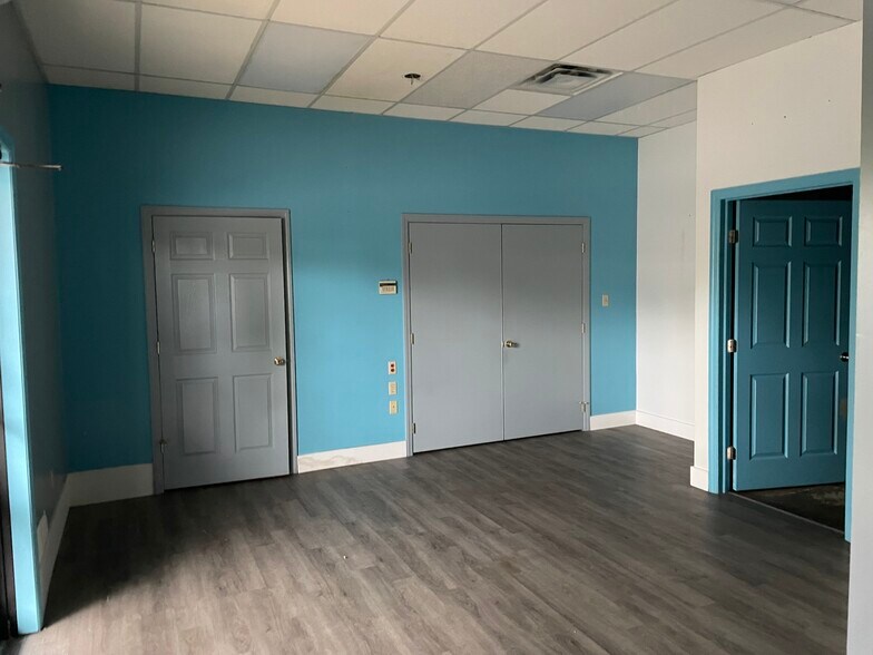 362 Sand Hill Rd, Greensburg, PA à louer - Photo du bâtiment - Image 3 de 9