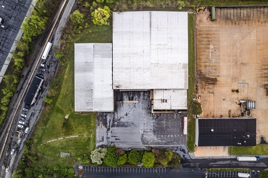 485 Terminal St, Camp Hill, PA à louer - Photo du bâtiment - Image 3 de 3