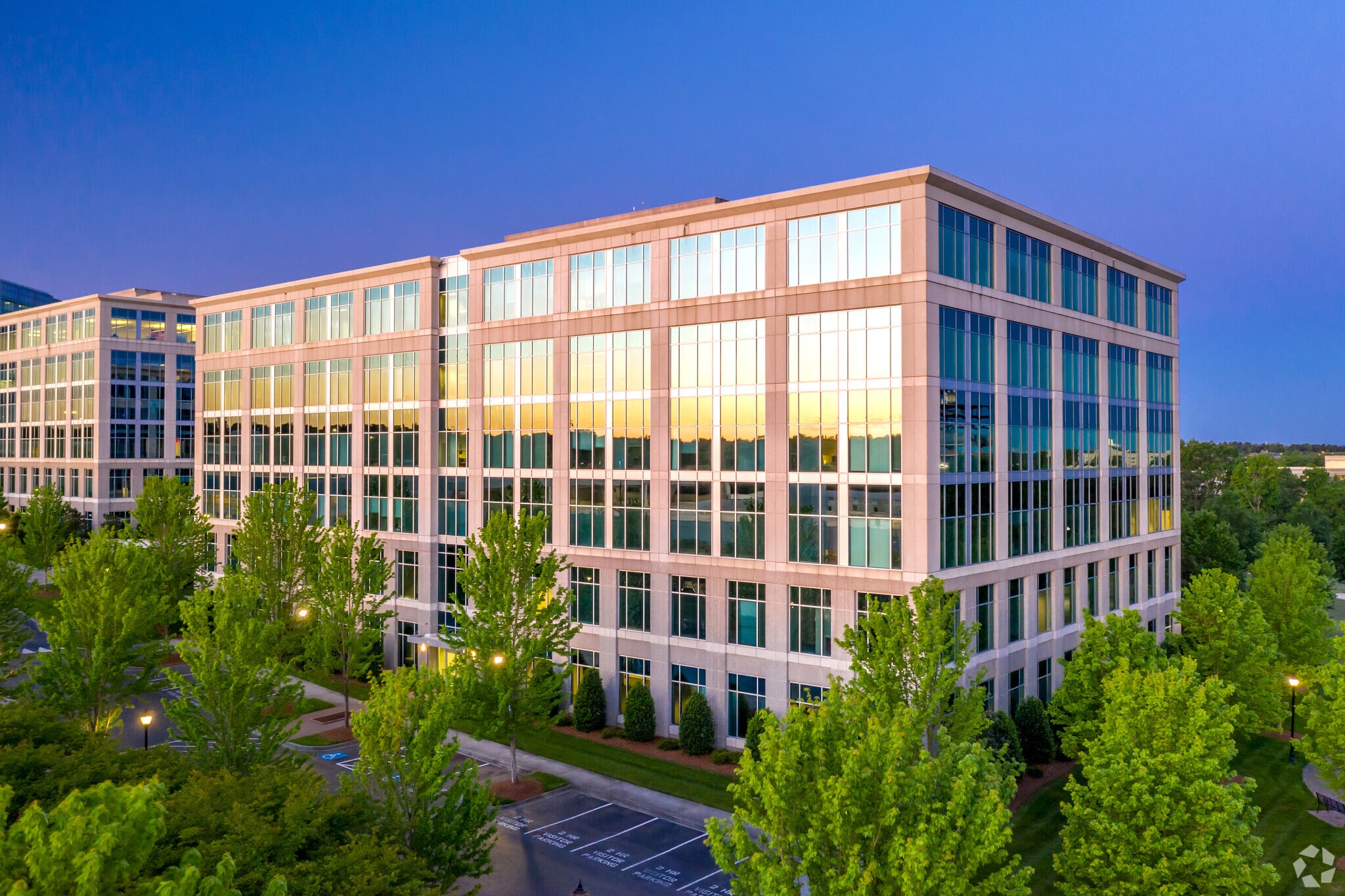 11325 N Community House Rd, Charlotte, NC for lease Primary Photo- Image 1 of 8