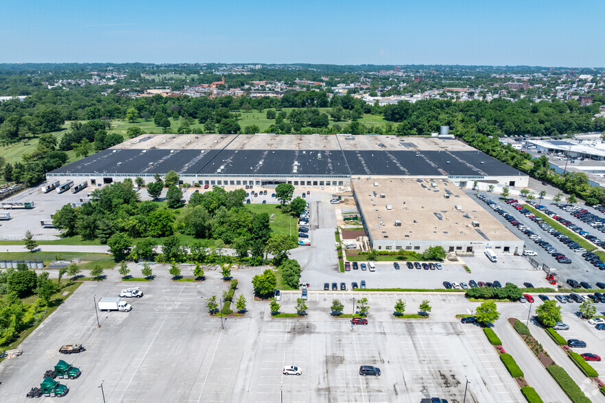 2000 Washington Blvd, Baltimore, MD for lease - Building Photo - Image 1 of 10