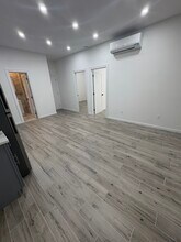 314 Avenue U, Brooklyn, NY à louer Photo du bâtiment- Image 2 de 5