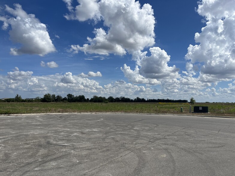 799 Generations Dr, New Braunfels, TX for sale - Building Photo - Image 2 of 15