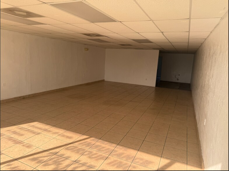 3244-3258 S Cleveland Ave, Fort Myers, FL à louer - Photo du bâtiment - Image 2 de 3