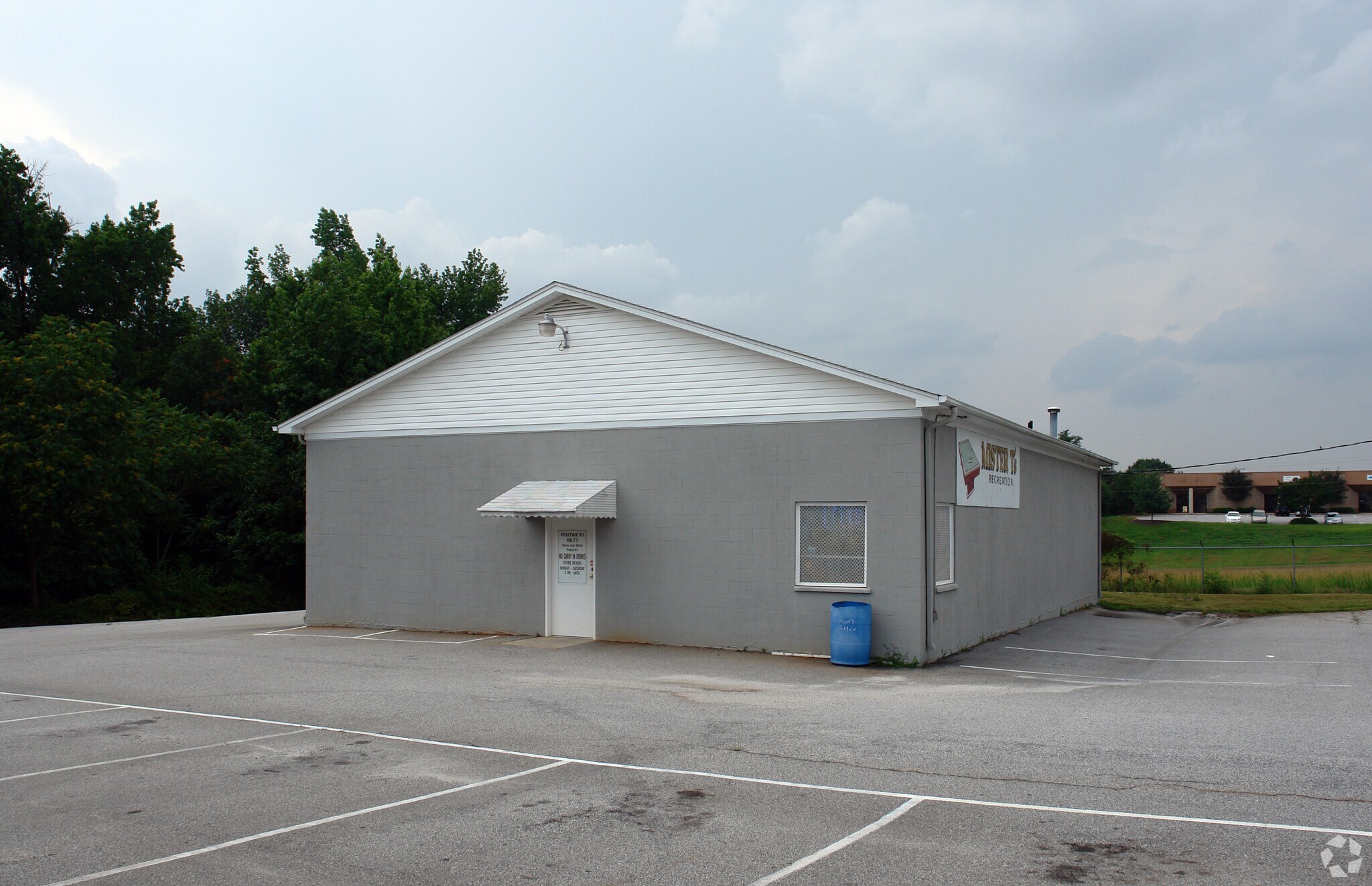 293 Lakewood Dr, Greenville, SC for lease Building Photo- Image 1 of 4