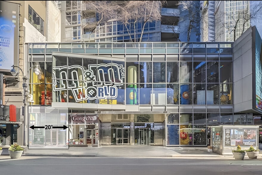 1600 Broadway, New York, NY for lease - Building Photo - Image 1 of 2