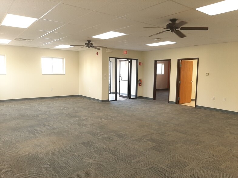 5644 Tec Dr, Avon, NY for lease - Building Photo - Image 3 of 13