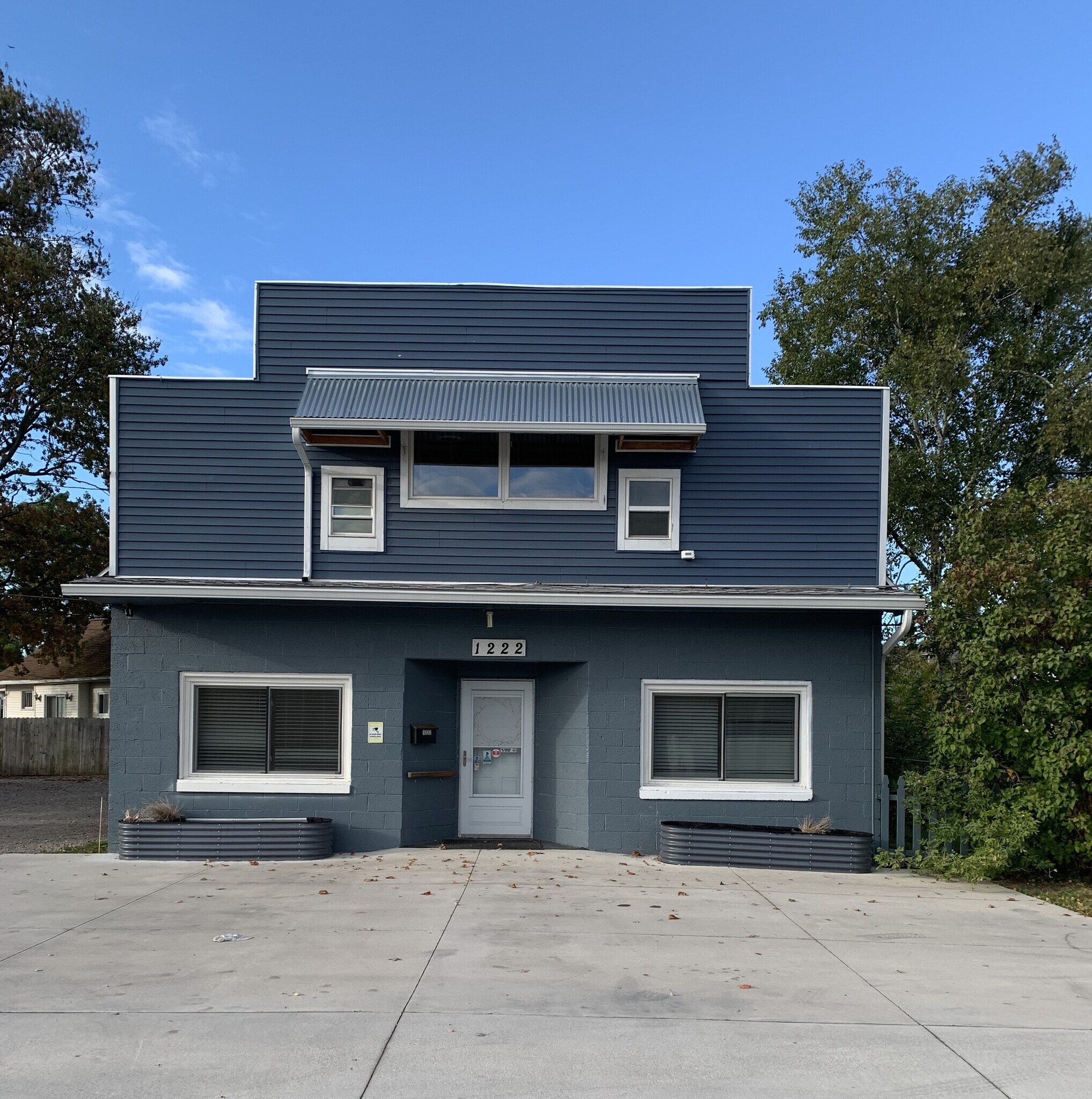 1222 Water St, Port Huron, MI for lease Primary Photo- Image 1 of 3