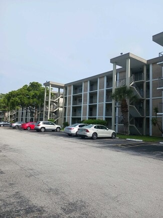 More details for 2901 NW 48th Ave, Lauderdale Lakes, FL - Multifamily for Sale