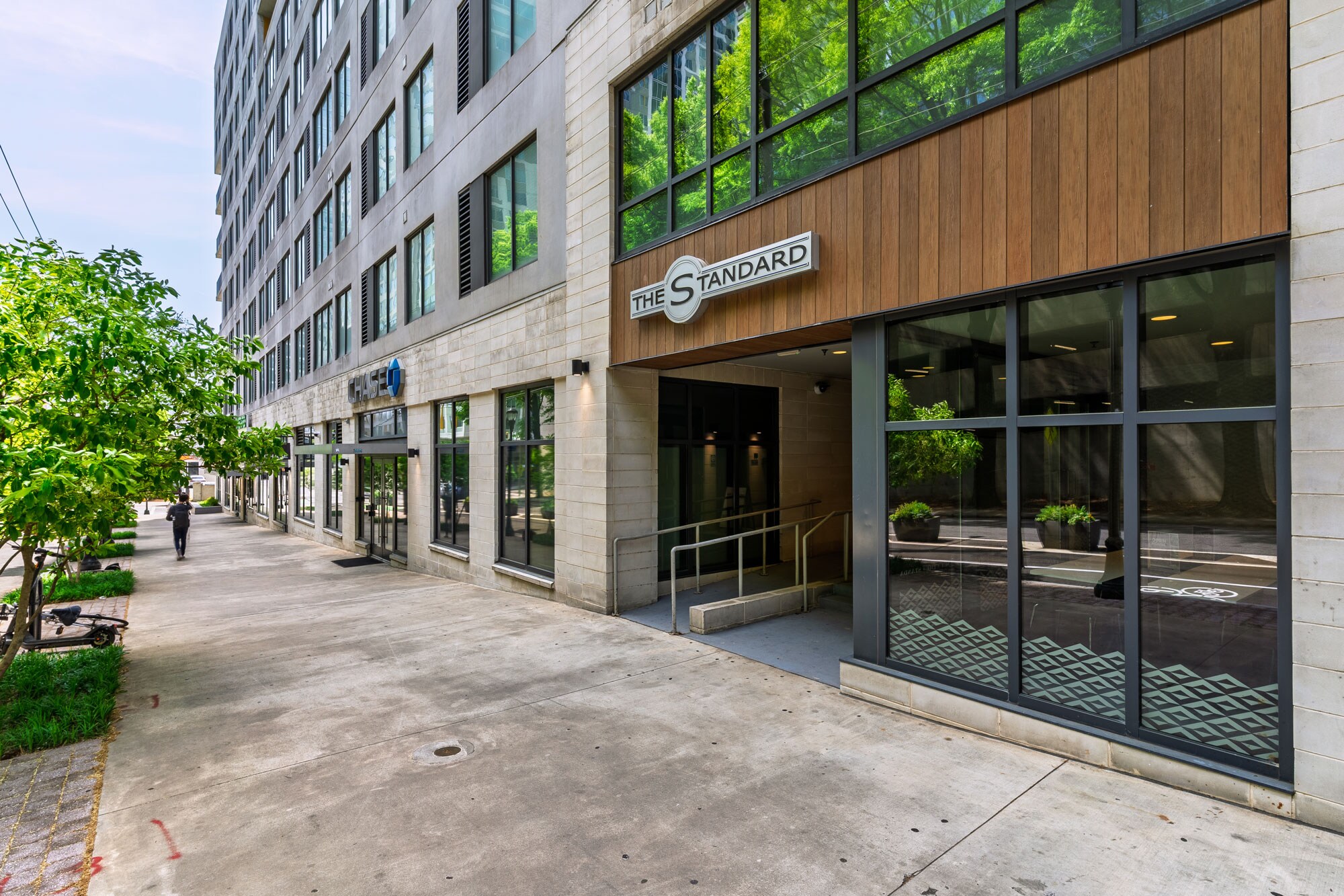708 Spring St NW, Atlanta, GA à louer Photo du bâtiment- Image 1 de 8