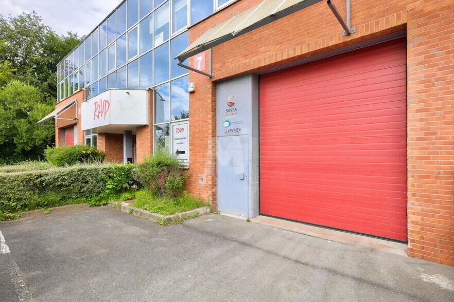 Flex dans Massy à louer - Photo du bâtiment - Image 2 de 8