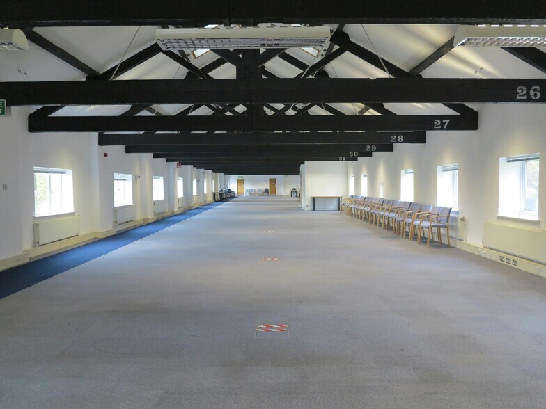 Haslar Rd, Gosport à louer - Photo du bâtiment - Image 2 de 12