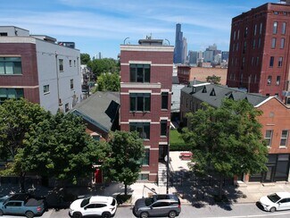 Plus de détails pour 556 W 18th St, Chicago, IL - Commerce de détail à vendre