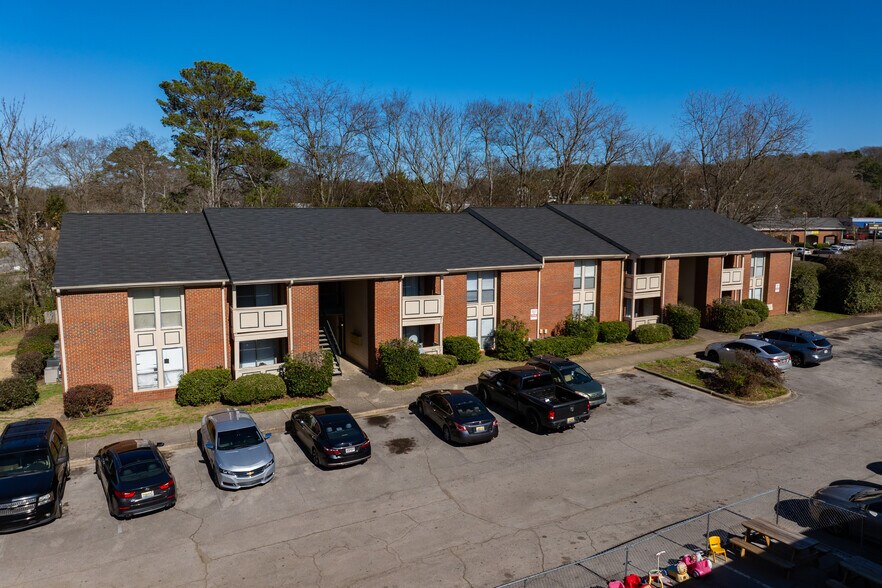 8941 Roebuck Blvd, Birmingham, AL à vendre - Photo du bâtiment - Image 2 de 4