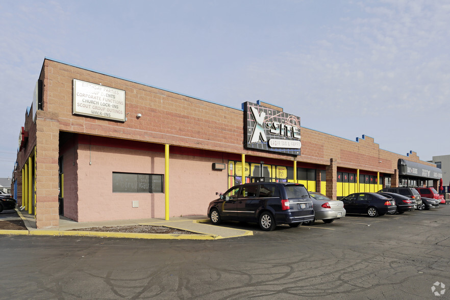 6155 E 86th St, Indianapolis, IN for lease - Building Photo - Image 3 of 21