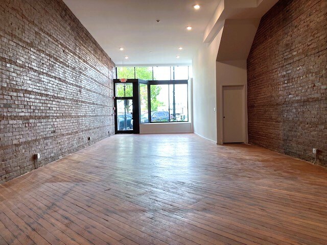 312 E Adams St, Springfield, IL à louer - Photo du bâtiment - Image 3 de 4