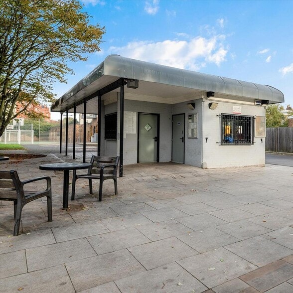 Lillie Road, London for lease - Building Photo - Image 2 of 4