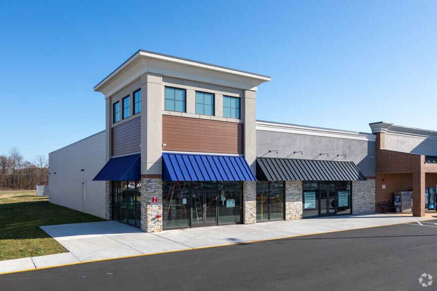 500 W Main St, Middletown, DE à louer - Photo du bâtiment - Image 2 de 8