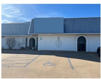 Plus de détails pour 600 S Red River Expy, Burkburnett, TX - Bureau à vendre