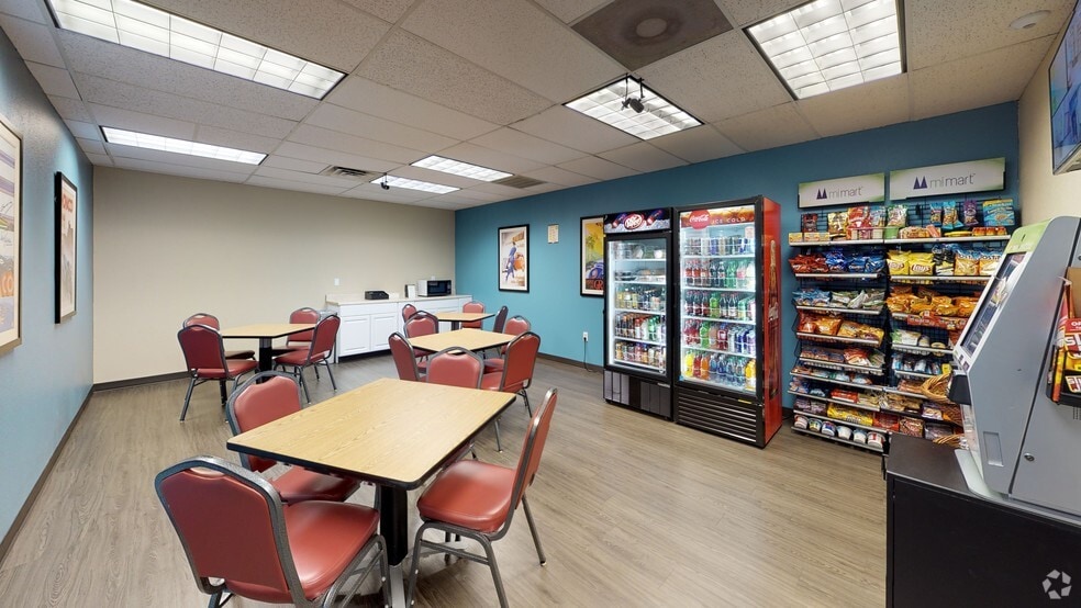 2080 N State Highway 360, Grand Prairie, TX for lease - Matterport 3D Scan - Image 2 of 12