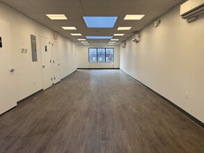 93 Court St, Brooklyn, NY for lease Interior Photo- Image 2 of 7