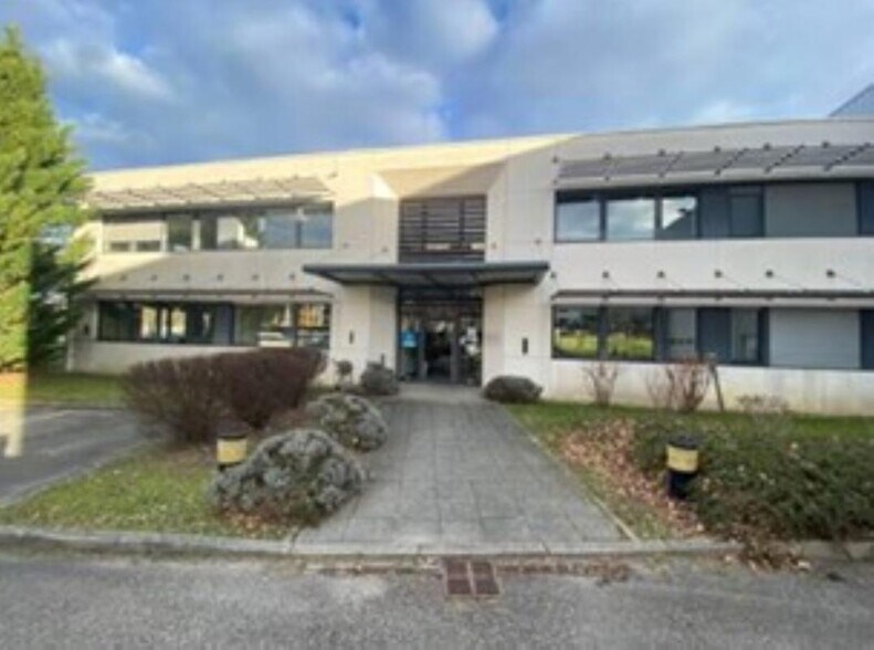 12 Rue Jules Verne, Chaponost à vendre - Photo du bâtiment - Image 3 de 16