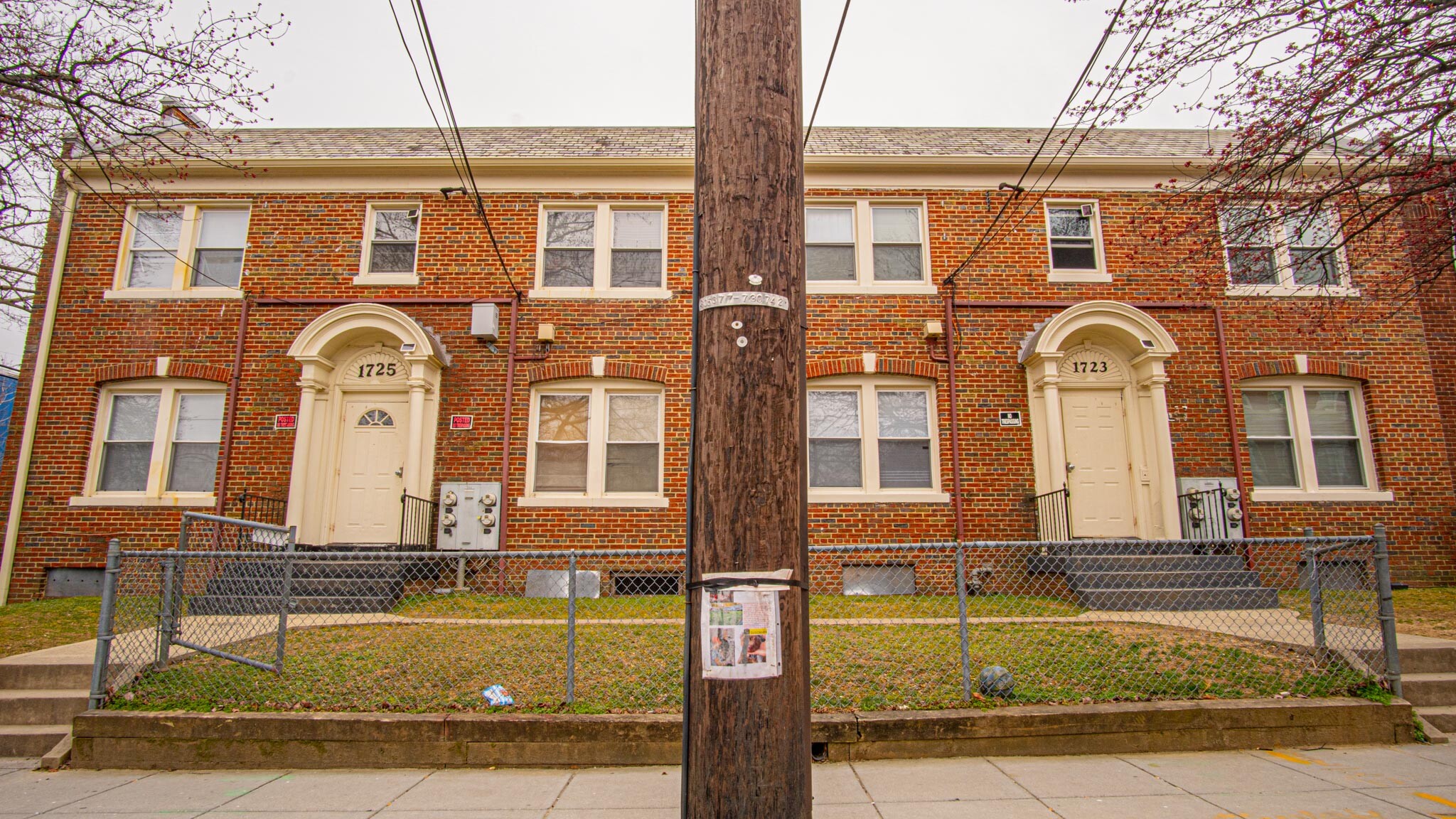 1723-1725 Q St SE, Washington, DC à vendre Photo du bâtiment- Image 1 de 1