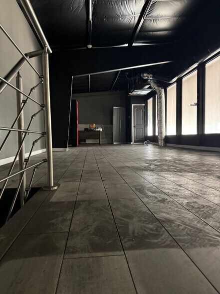 5835 Star Ln, Houston, TX à louer - Photo du bâtiment - Image 3 de 14