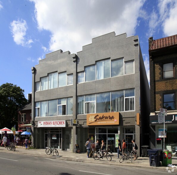 394 Bloor St W, Toronto, ON à vendre - Photo principale - Image 1 de 1